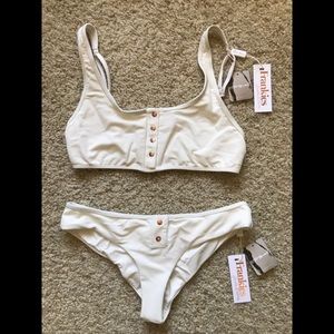 Frankie’s Bikinis Alana Set, White